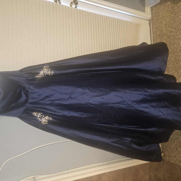 Sherri Hill Silver Blue Ruched Strapless Prom Gown - Picture 6 of 8